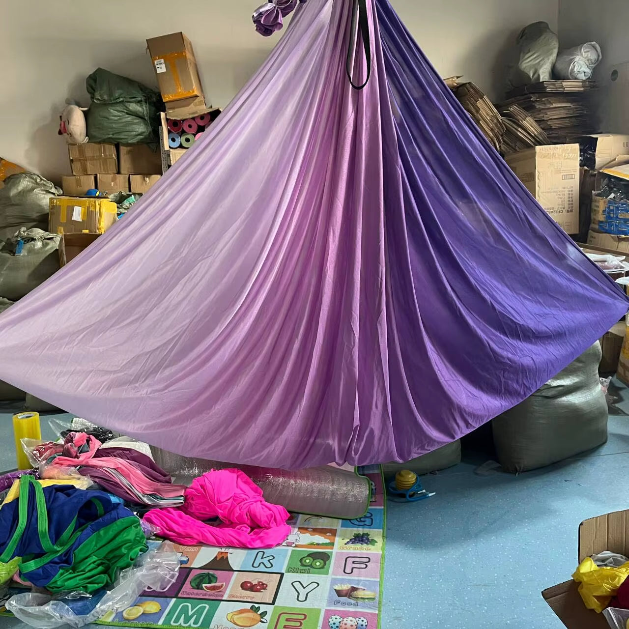 Anti-Gravity Multicolour Yoga Hammock Flying Swing 5M Fabrics Yoga Belts for the Yoga Exercise Air Swing Bed Trapeze Yoga Studio